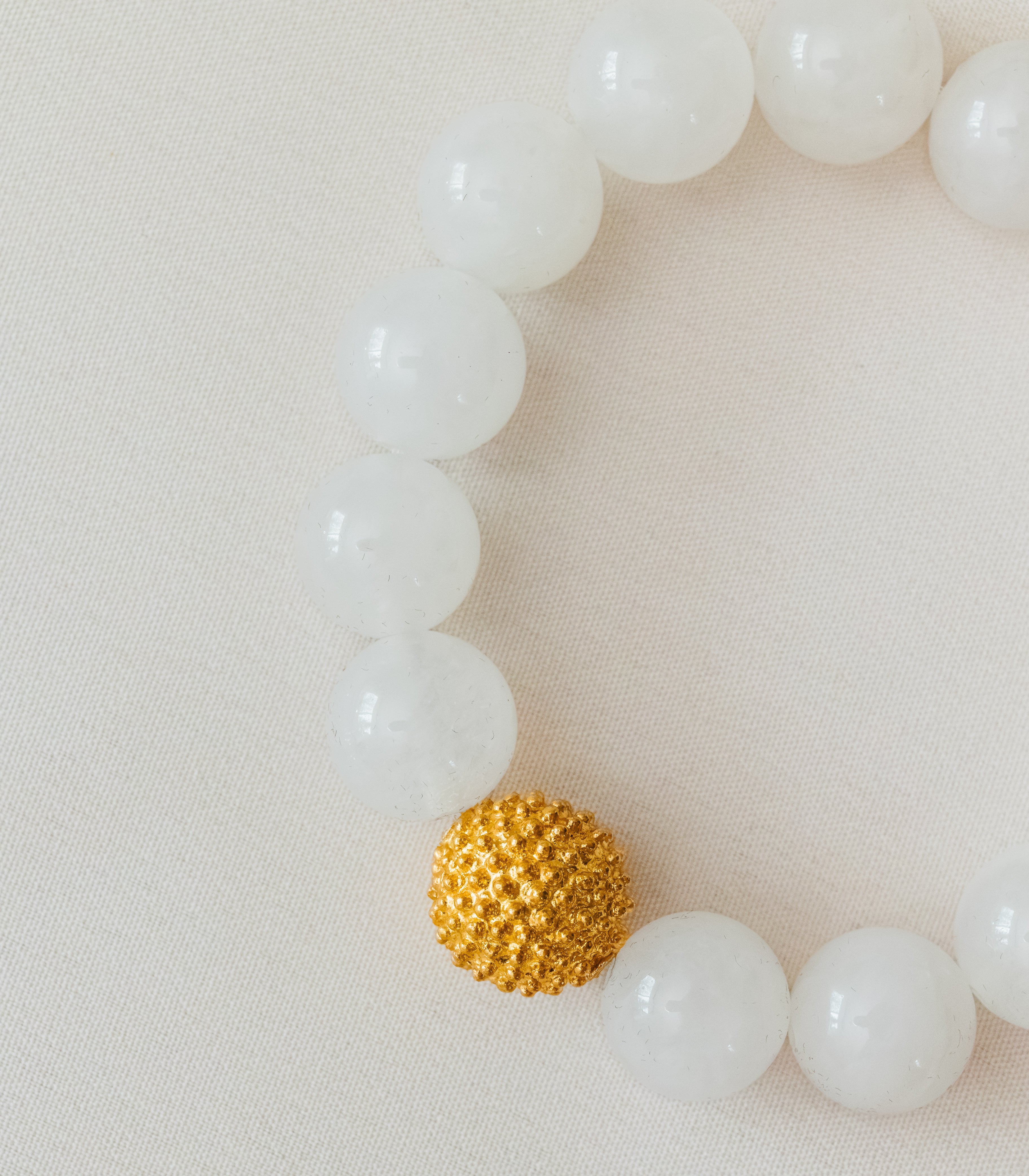 Buwan Tambourine Bracelet in White Parug-Parug - AMAMI