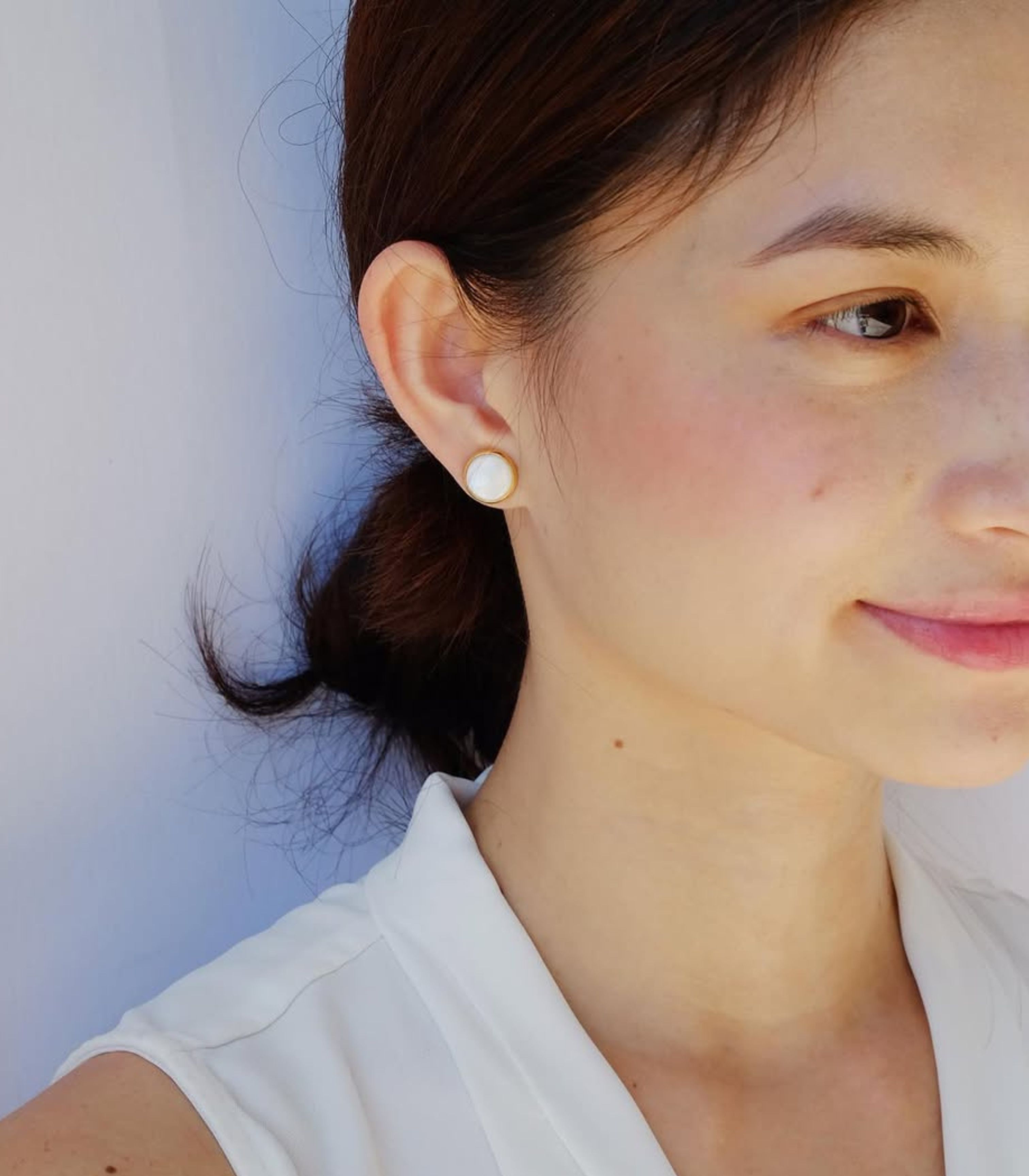 Gina Multi-Wear Studs & Dangle Earrings in Mother of Pearl