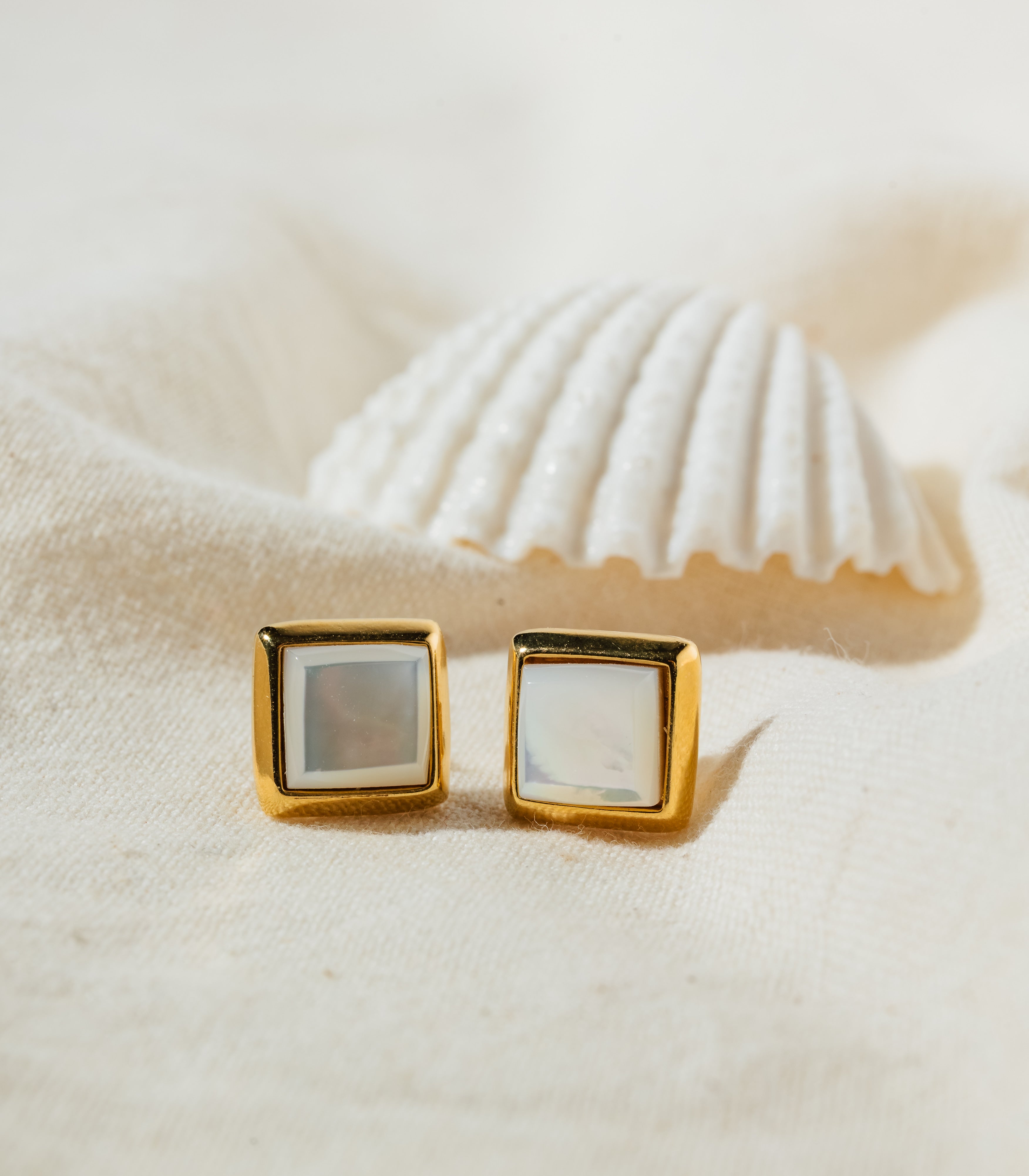 Quad Stud Earrings In Mother of Pearl - Lily Jewelry