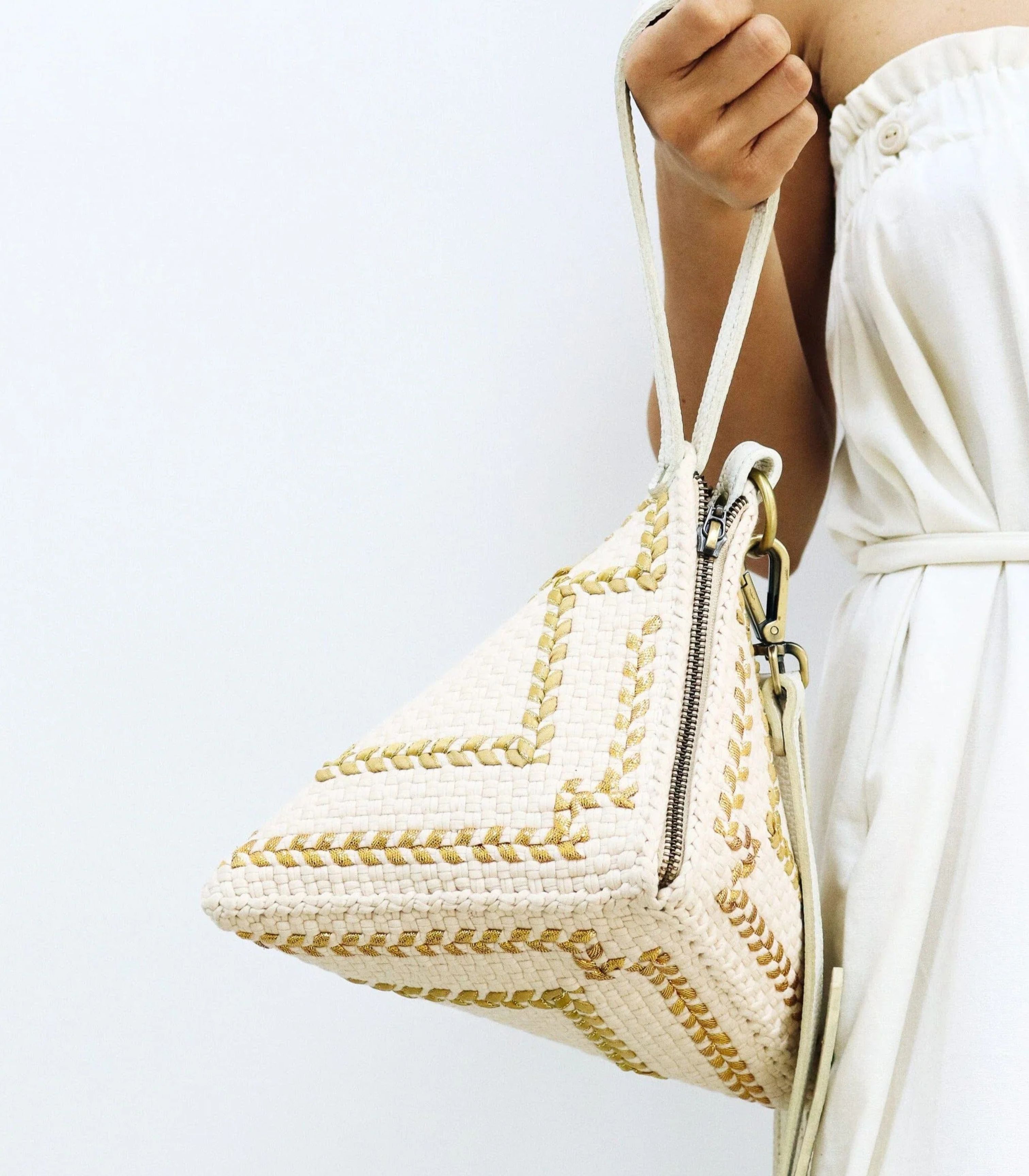 Puso Pyramid Handbag in Beige & Gold - R2R