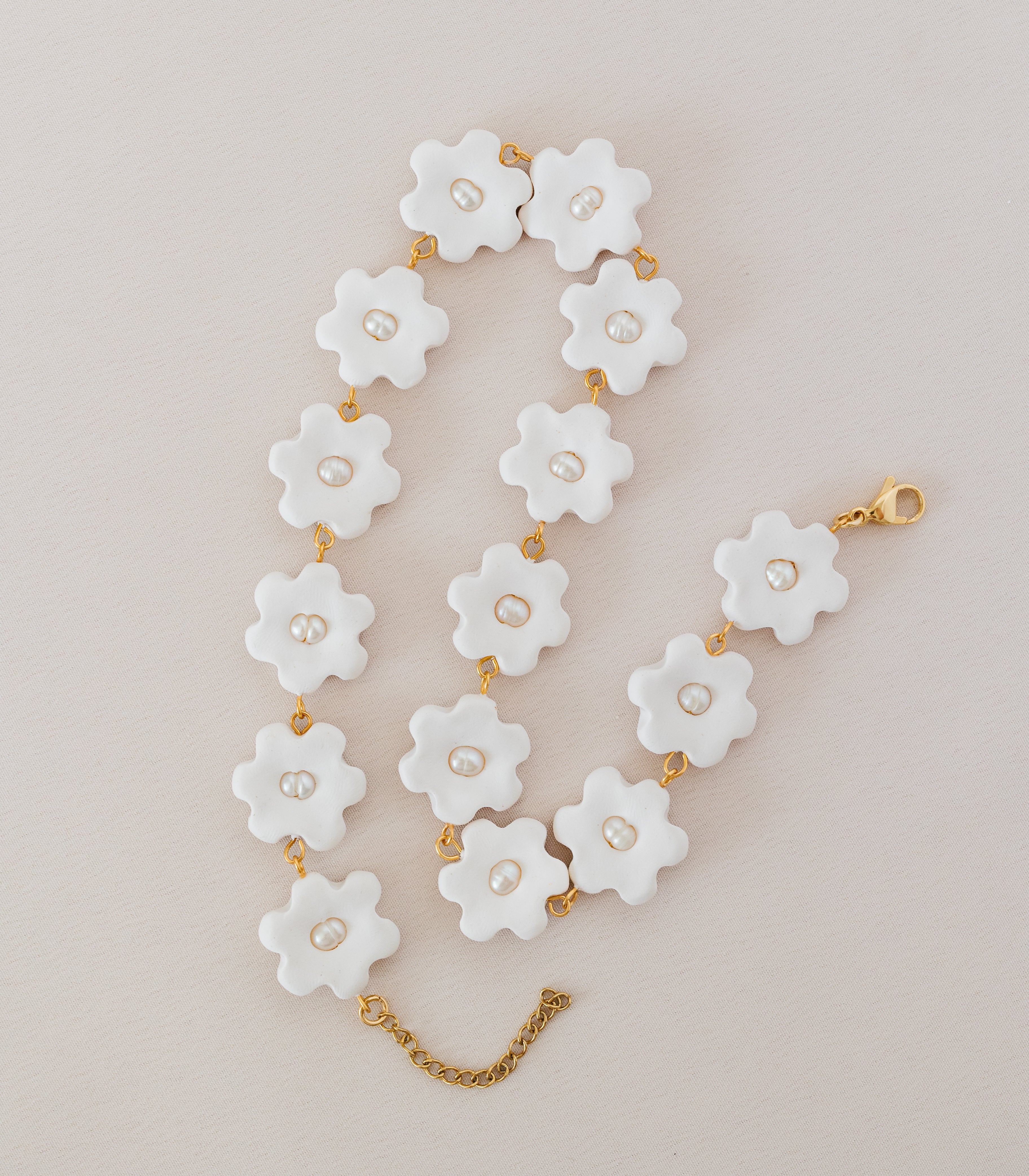 Pearly Sampaguita Choker - Tropik Beatnik