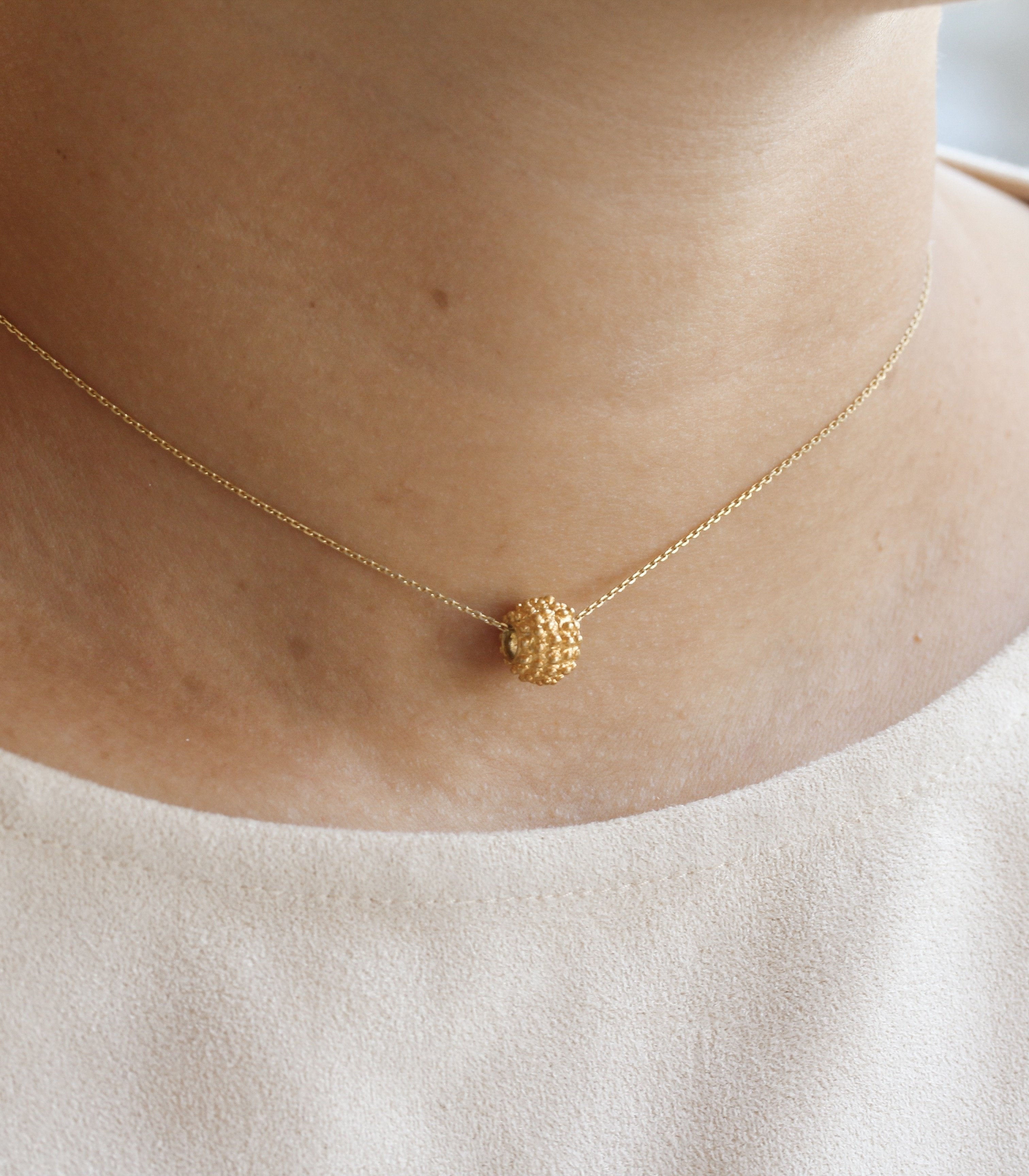 Parug Chain Pendant Necklace - AMAMI