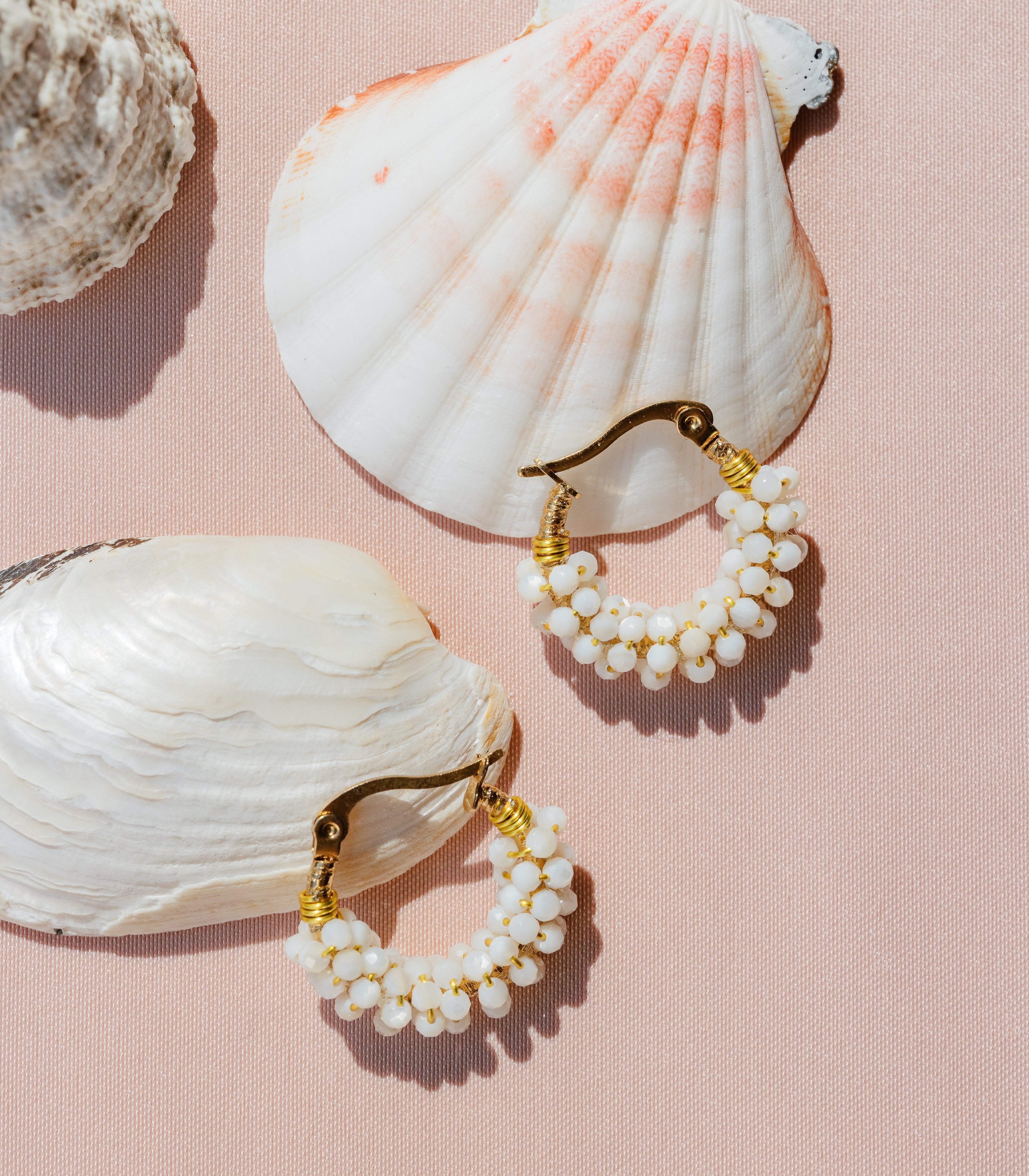 Cascara Mother of Pearl Mini Hoop Earrings - Arete