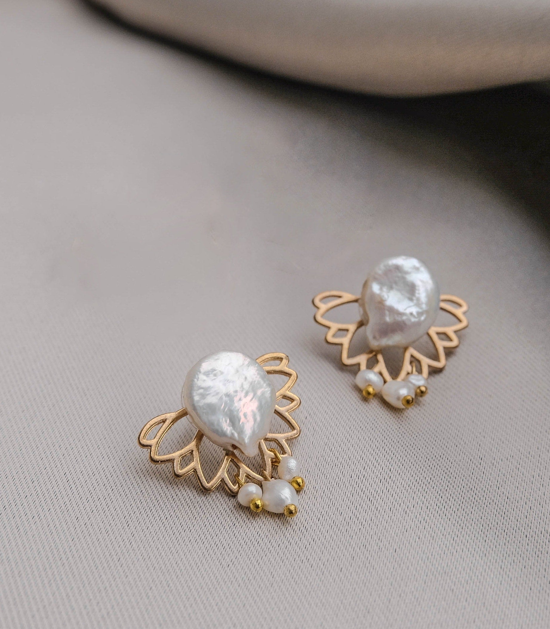 Perla Cora Stack Earrings - Arete