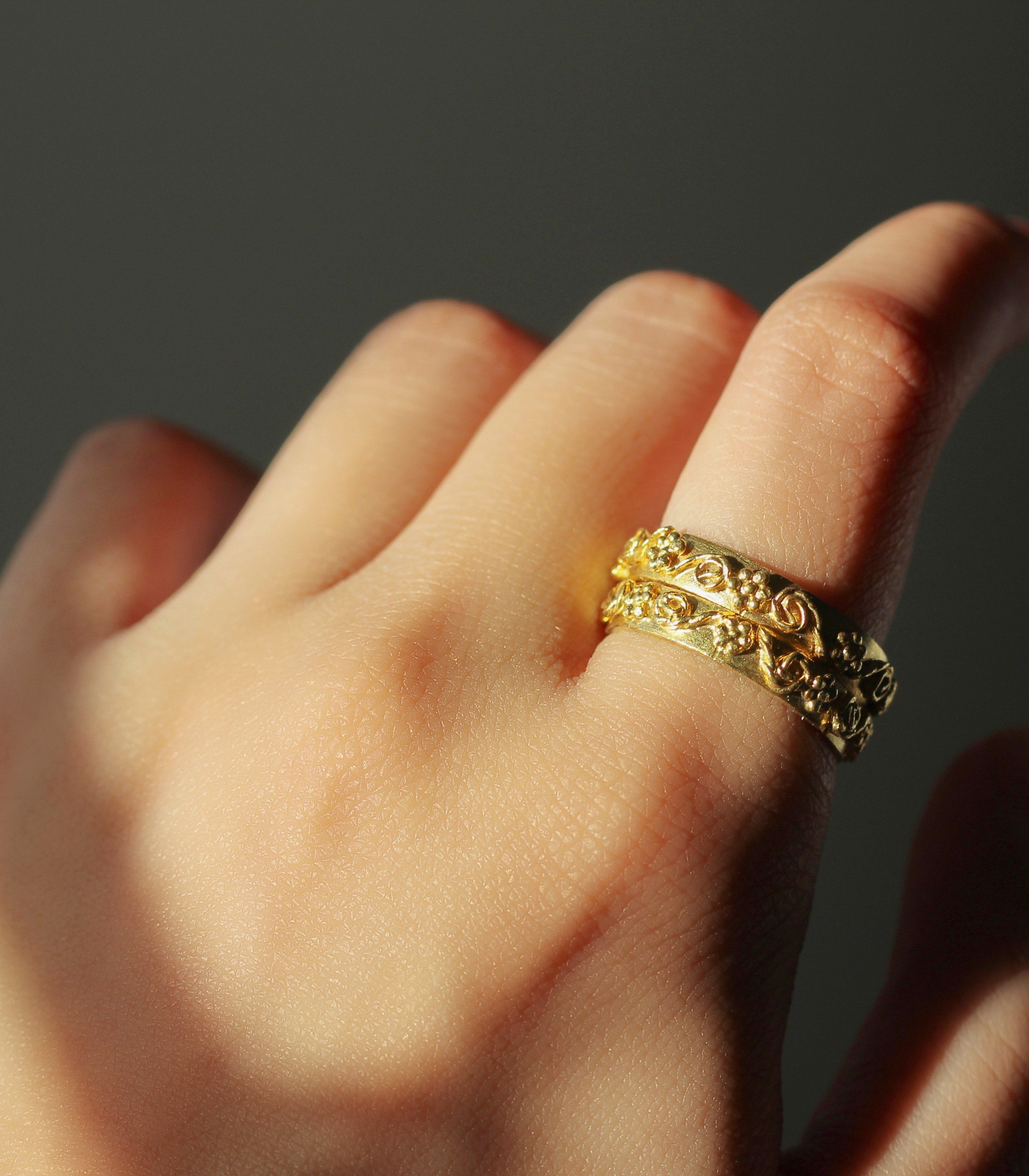 AMAMI Ring Band