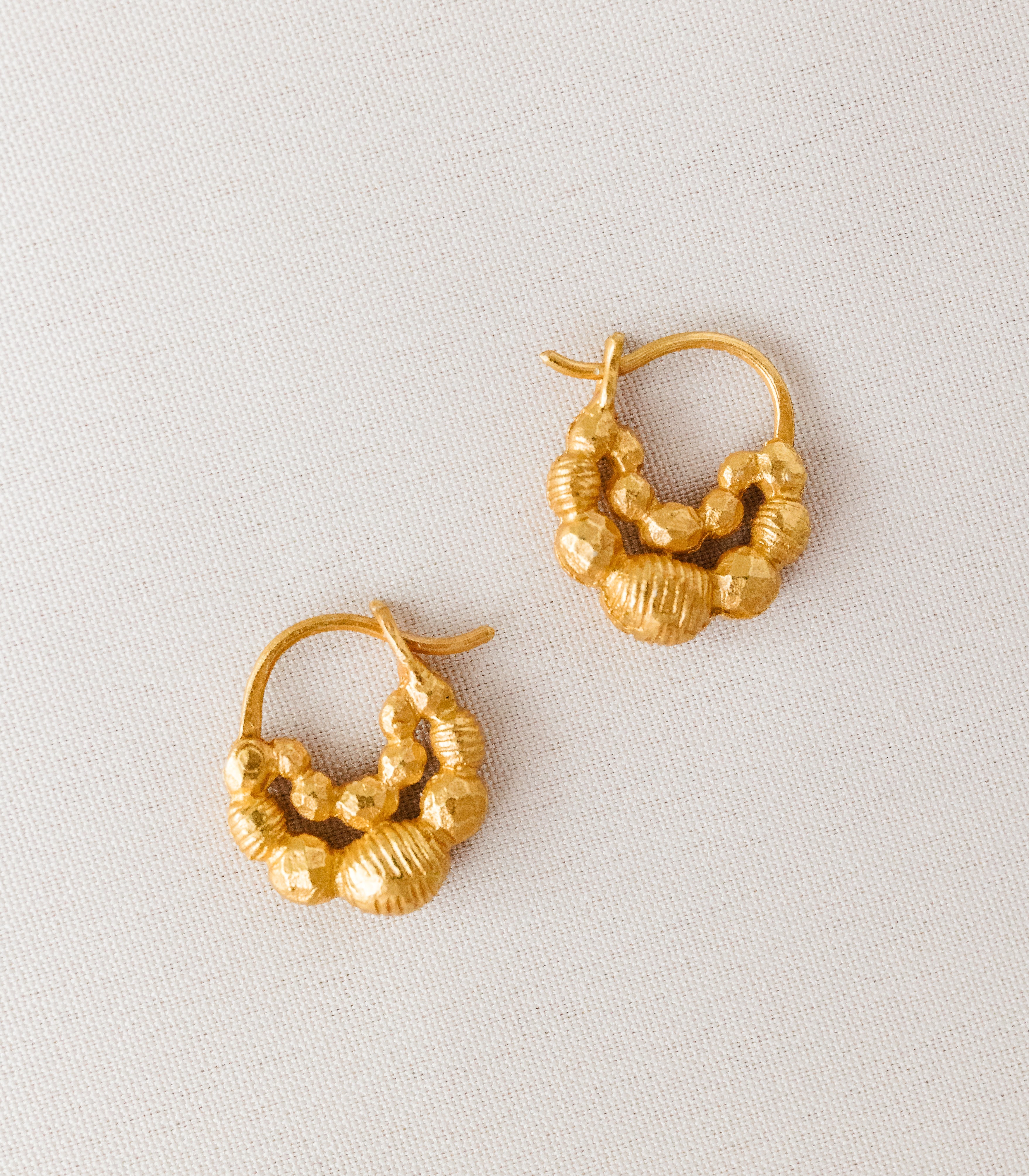 Aira Earrings - AMAMI