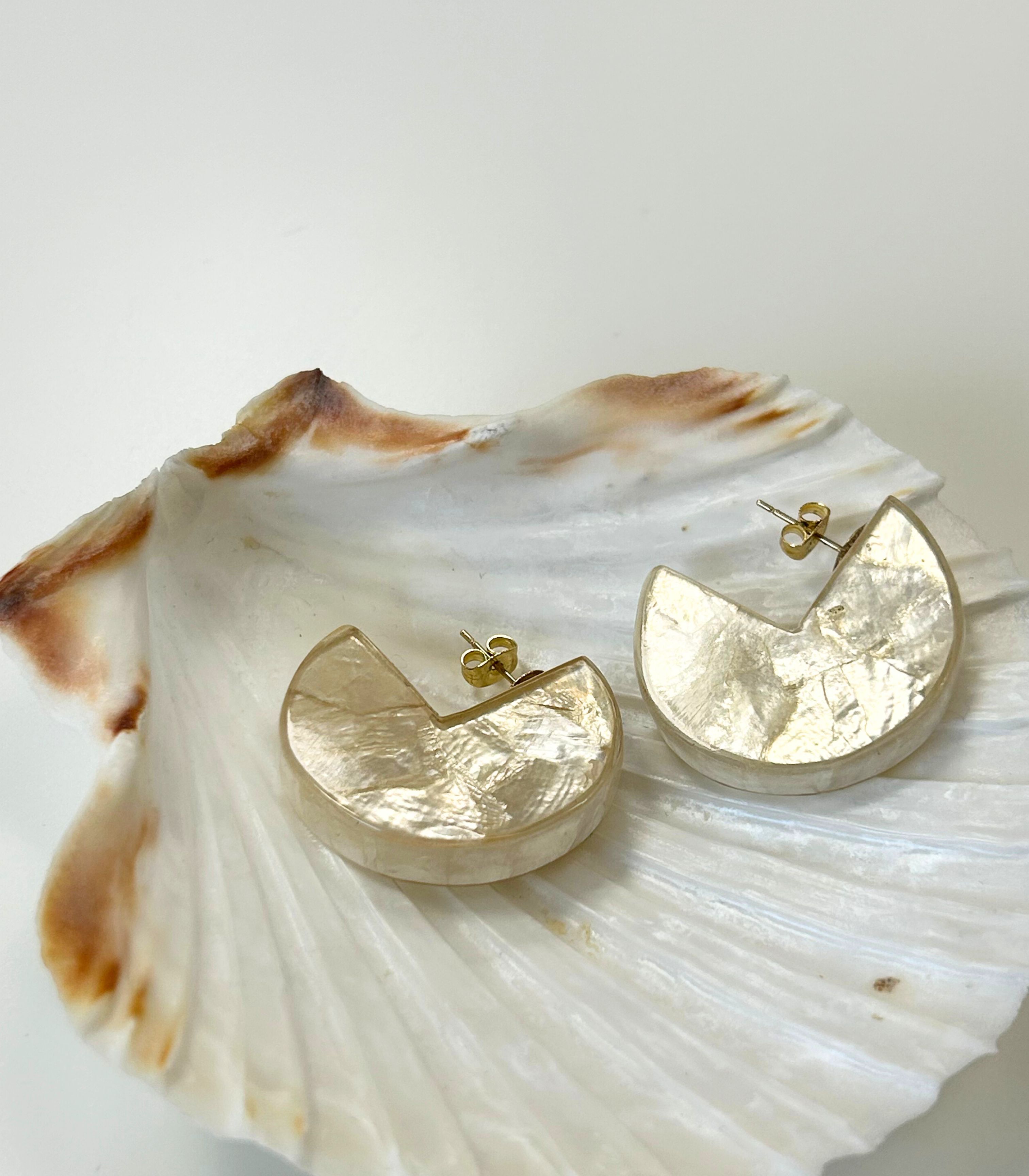 Capiz Crescent Stud Earrings - Arete