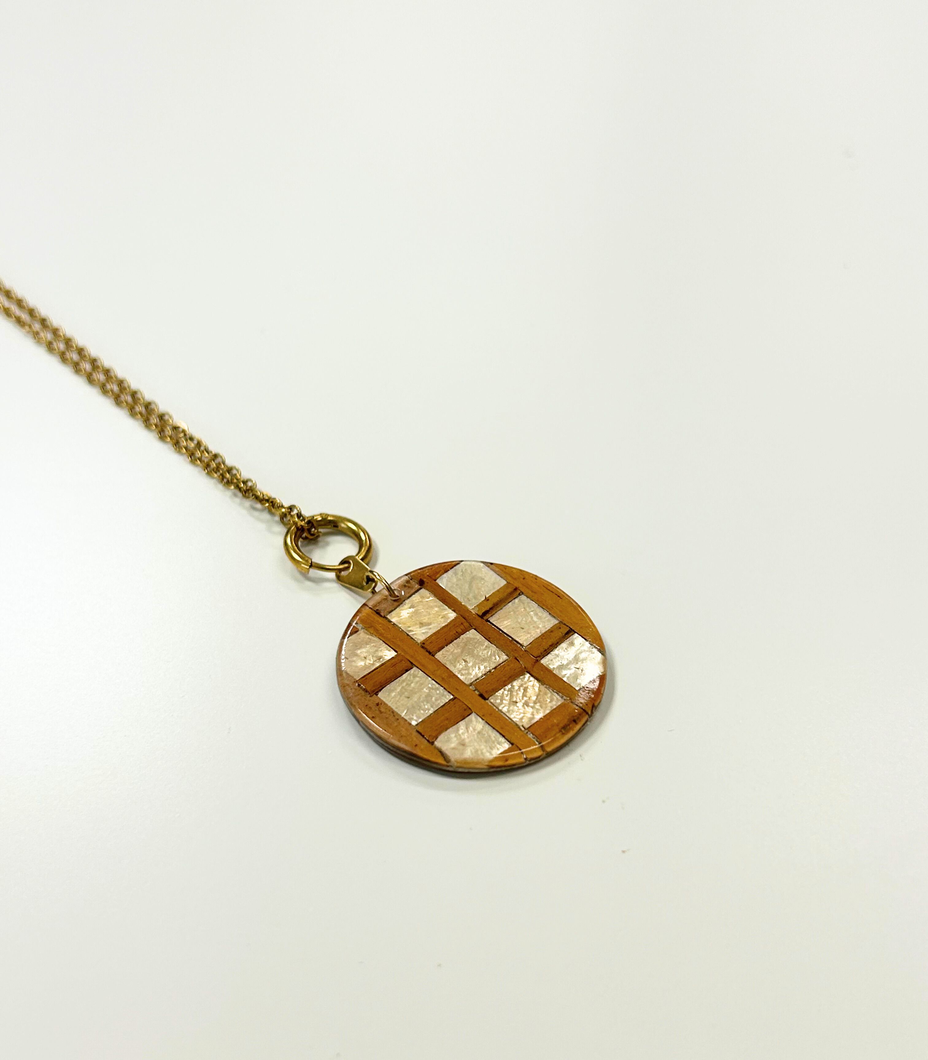 Capiz Reversible Circle Pendant Necklace - Arete