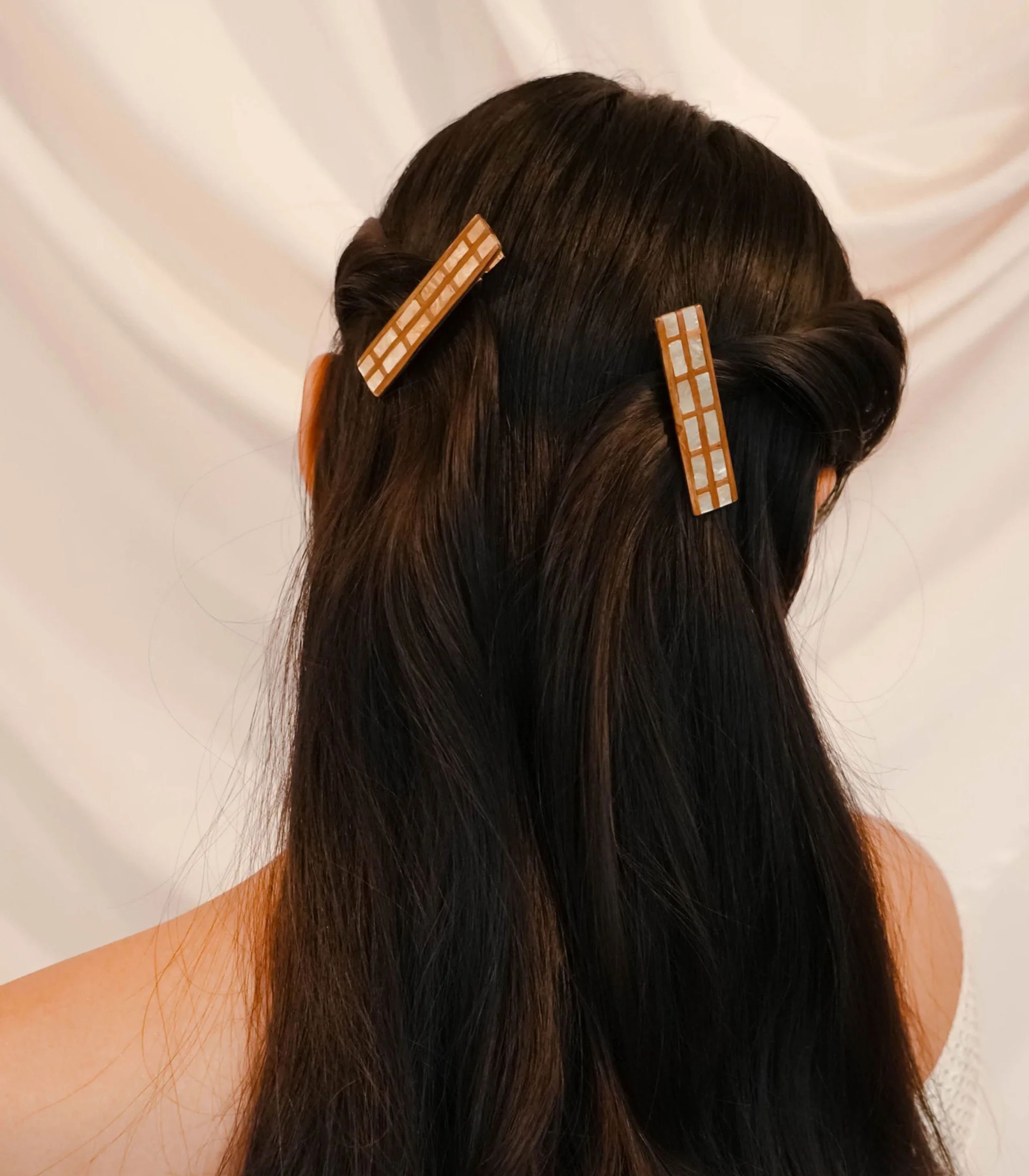 Casa Capiz Shell Hair Clip - Arete