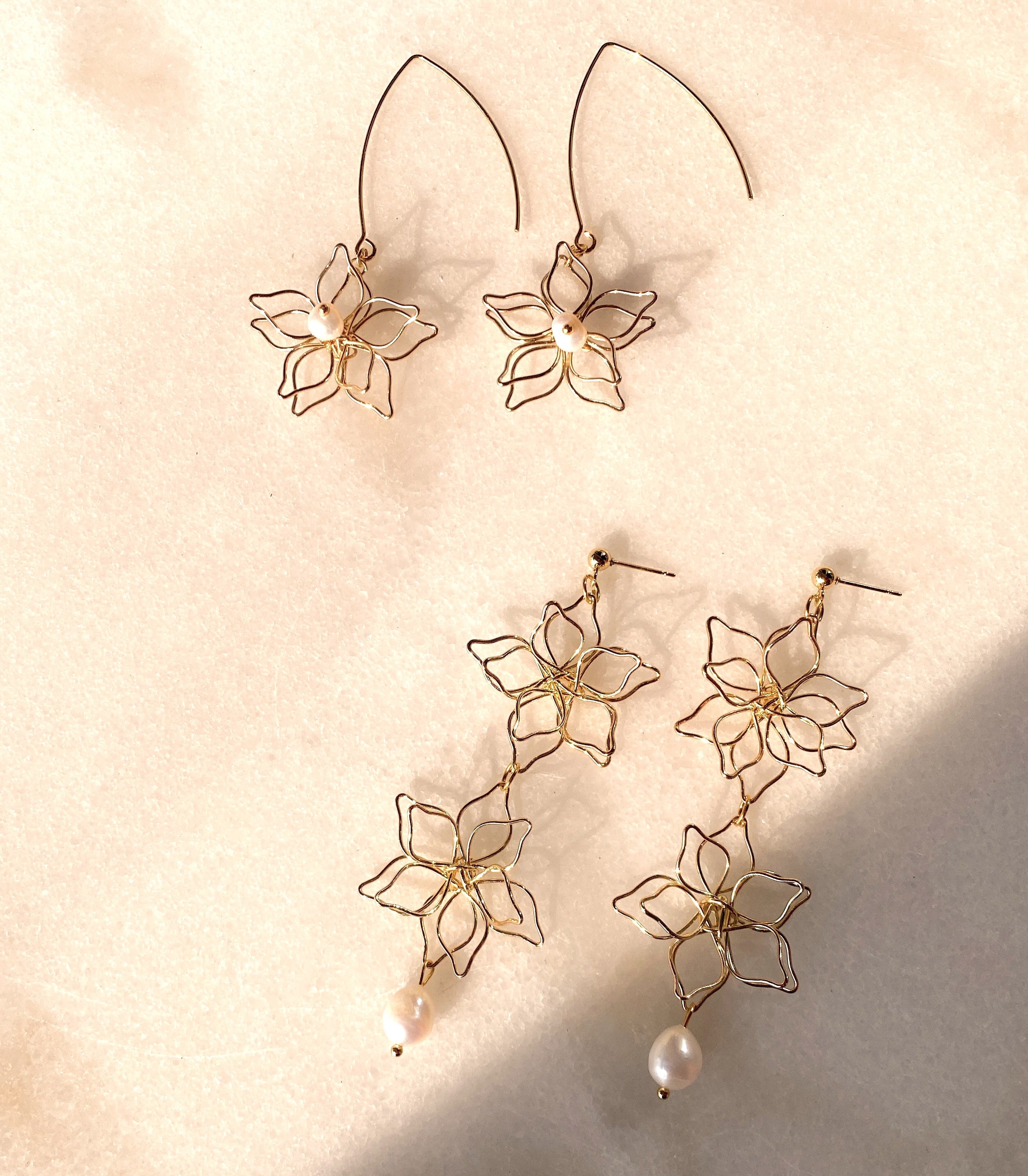 Flora Fino Pearl Threader Earrings & Flora Drop Earrings - Arete