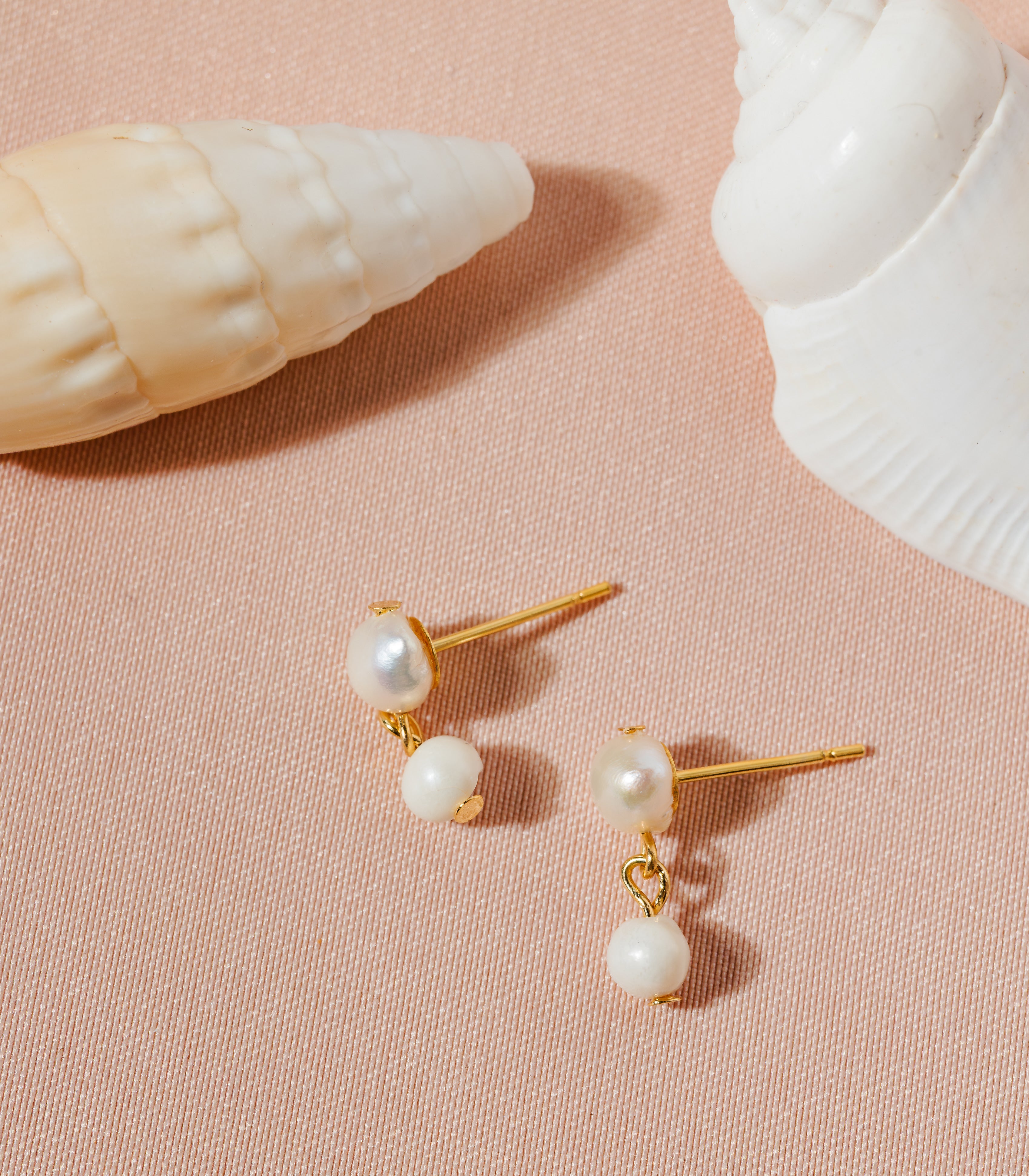 Laya Dainty Pearl Drop Earrings - Arete