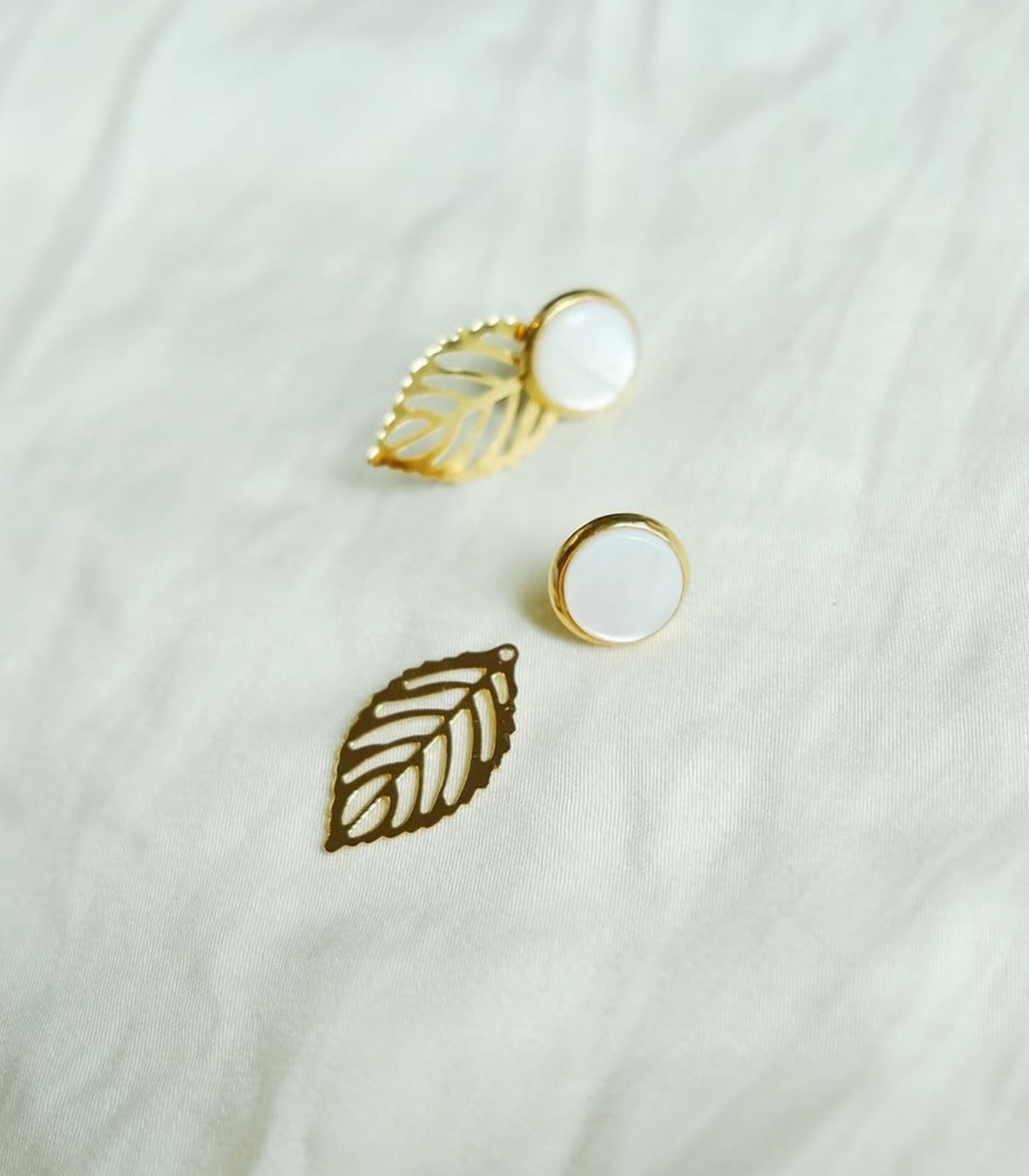 Gina Multi-Wear Studs & Dangle Earrings in Mother of Pearl
