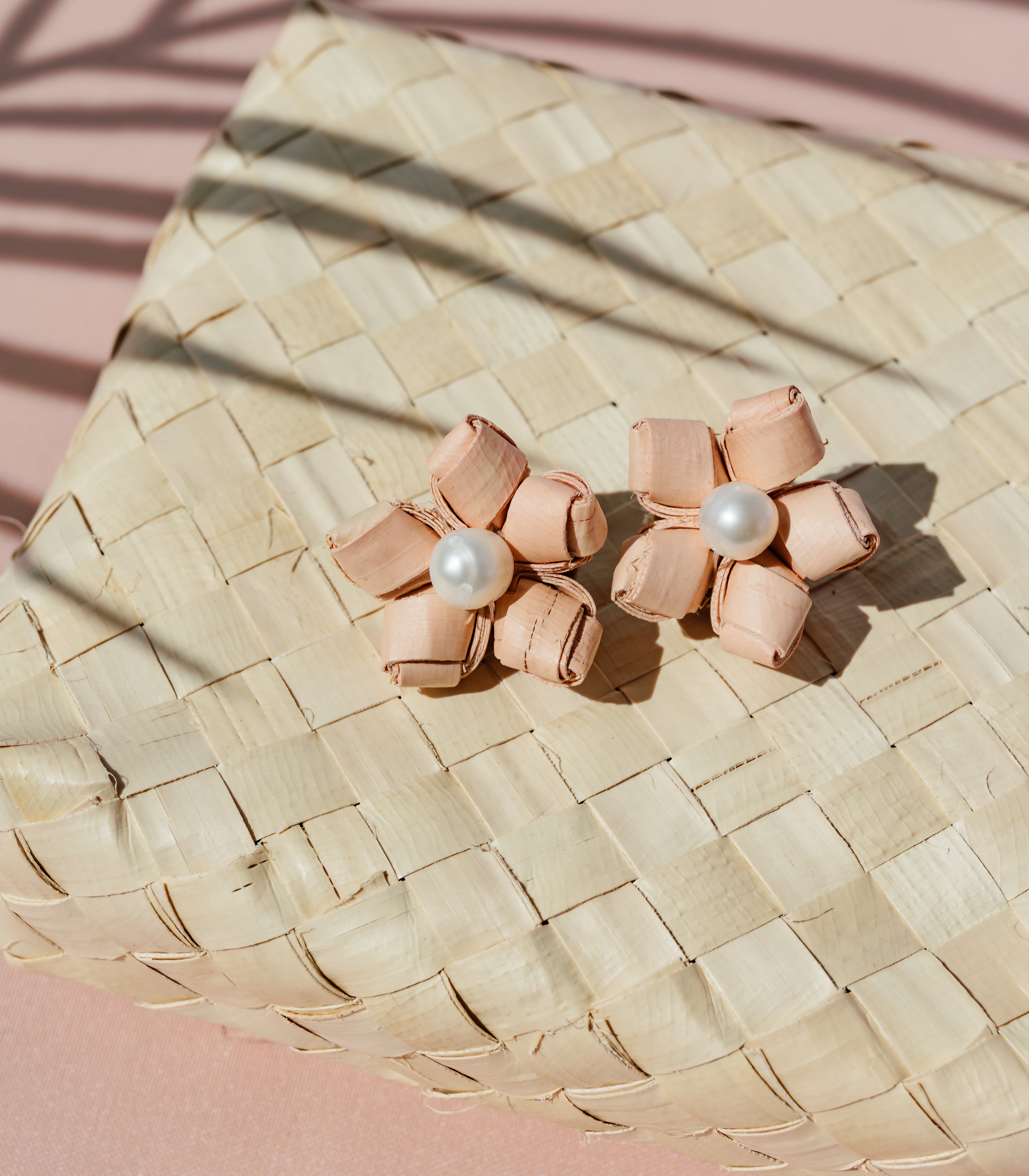 Gabriela Silang Palmera Pearl Studs - Kahel - Punique