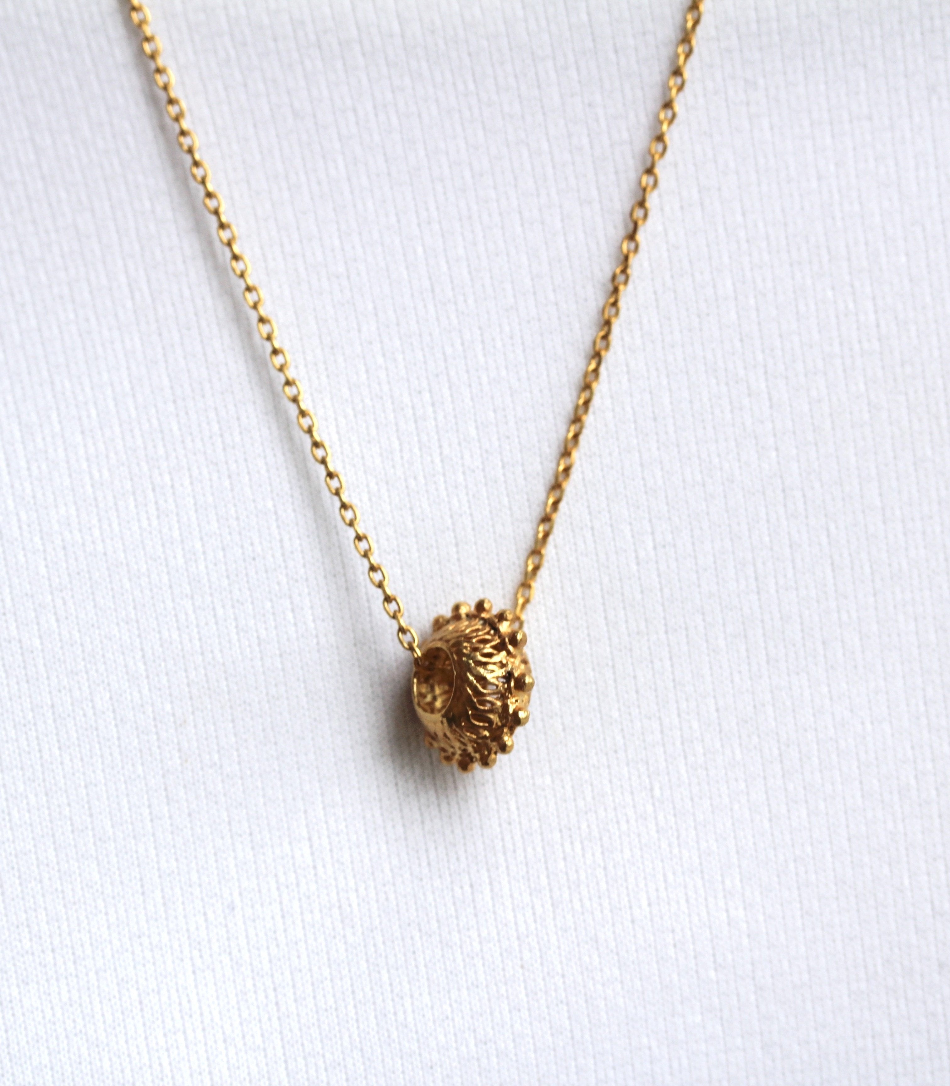 Butete Chain Pendant Necklace - AMAMI