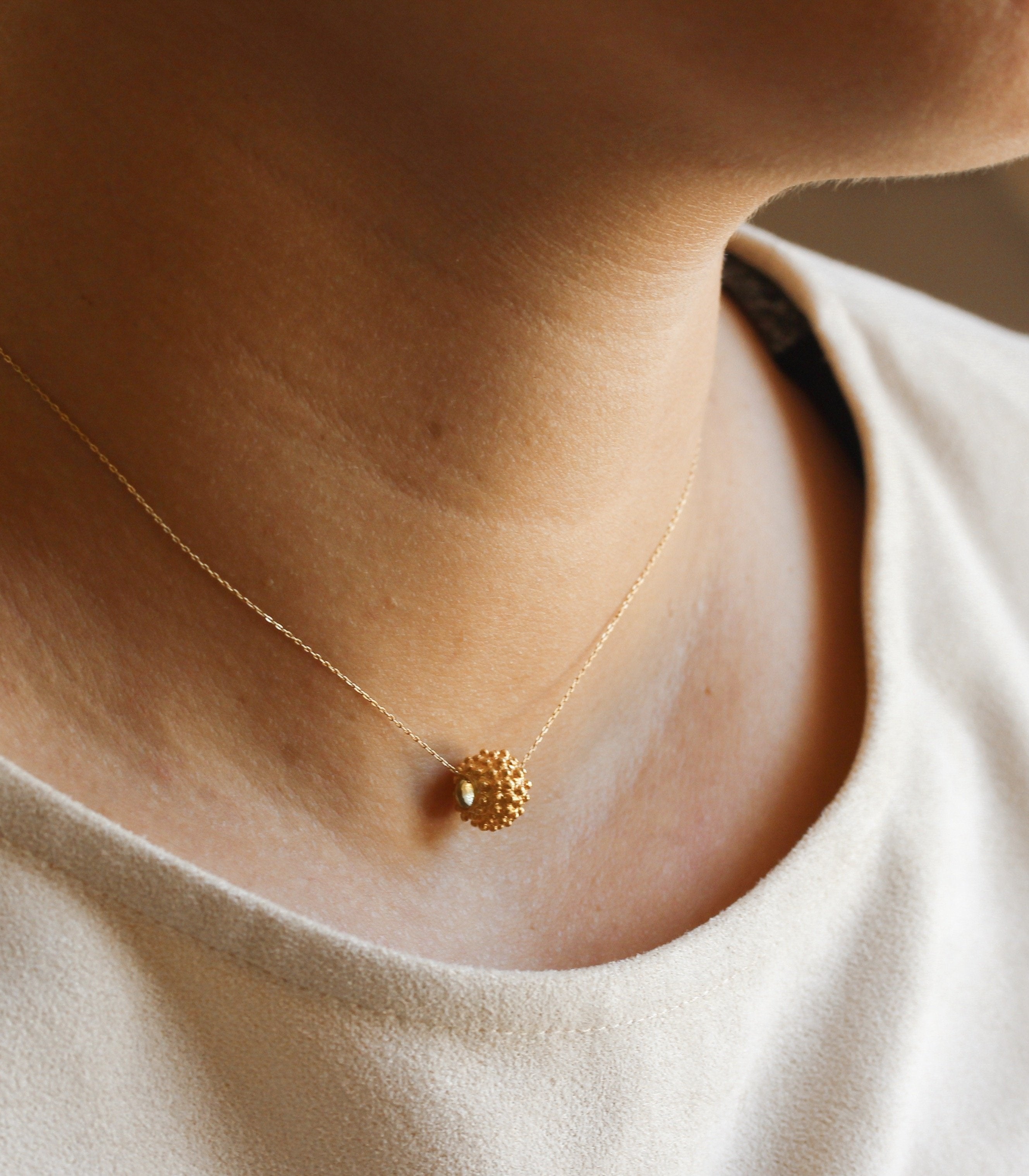 Parug Chain Pendant Necklace - AMAMI