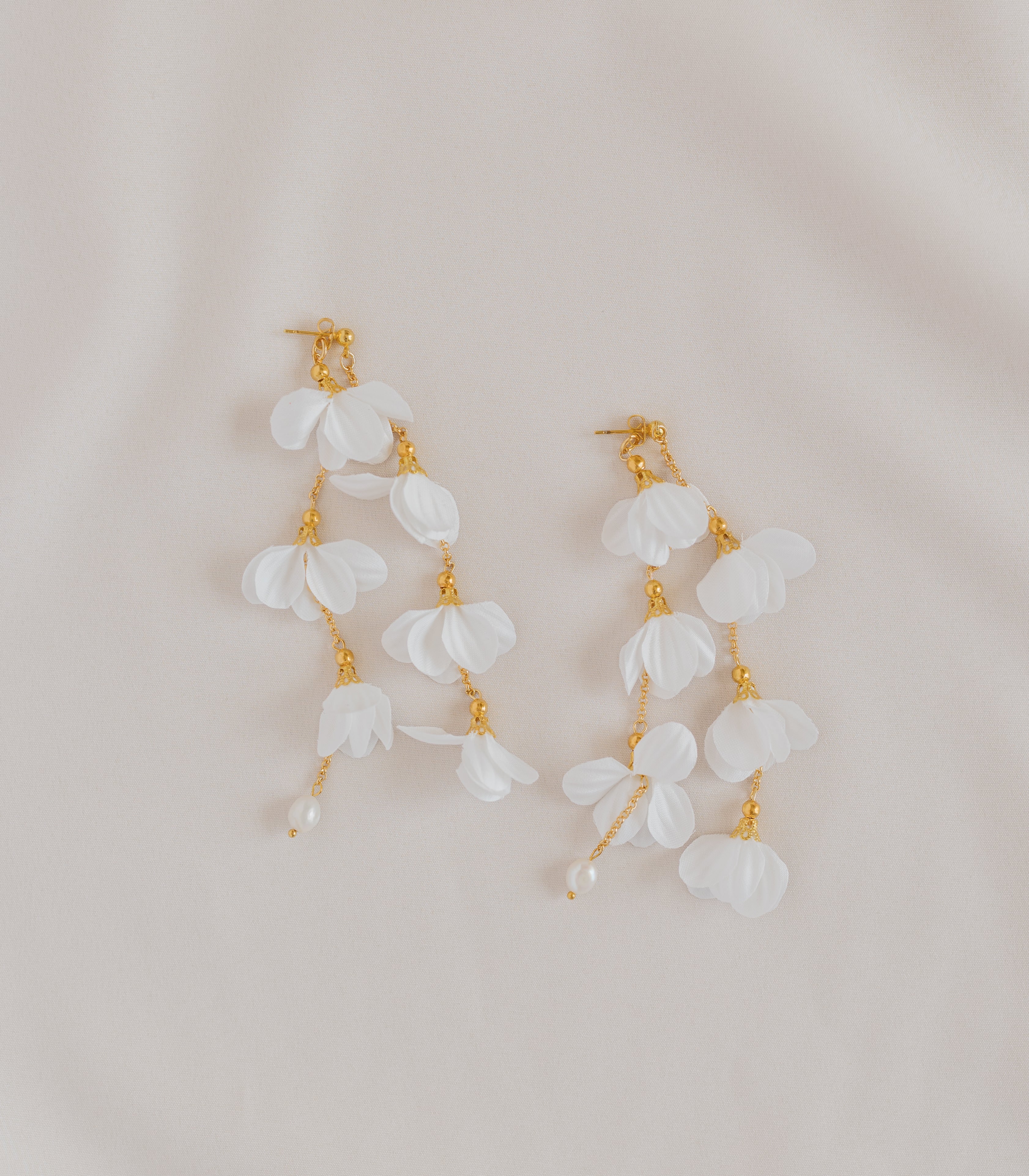 Caida Bloom Drops - White - Arete