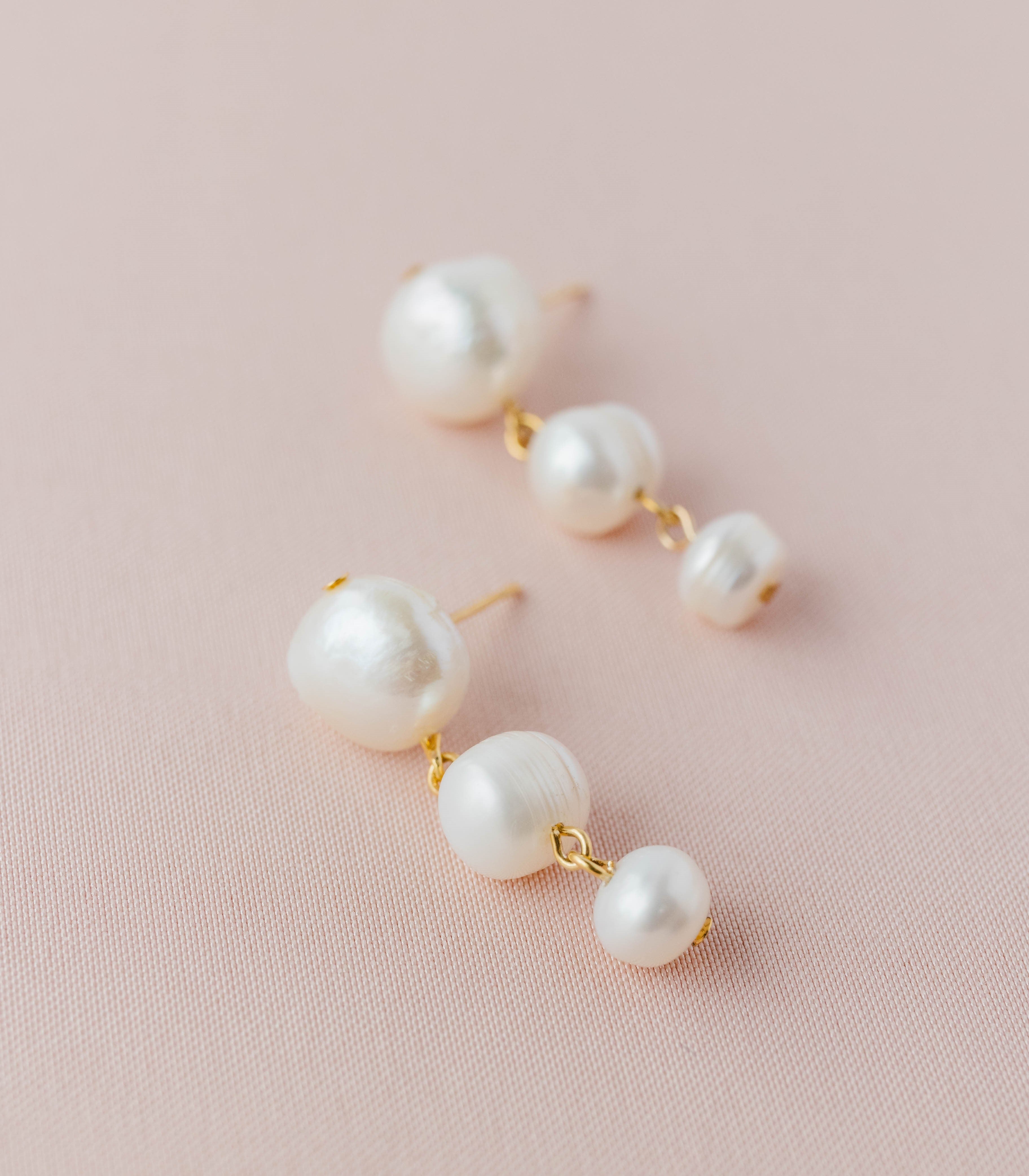 Guijo Pearl Drop Earrings - Arete