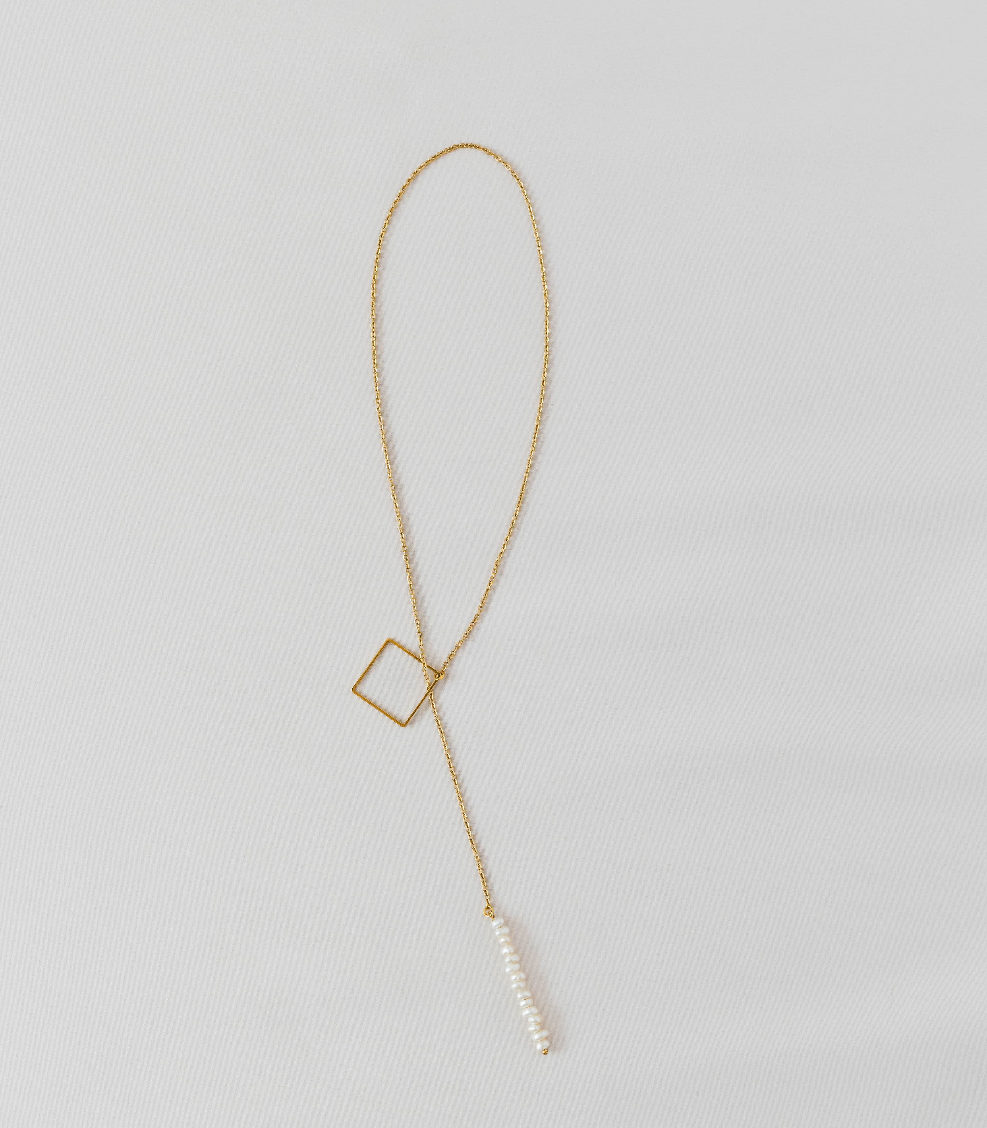 Lazo Pearl Necklace - Arete