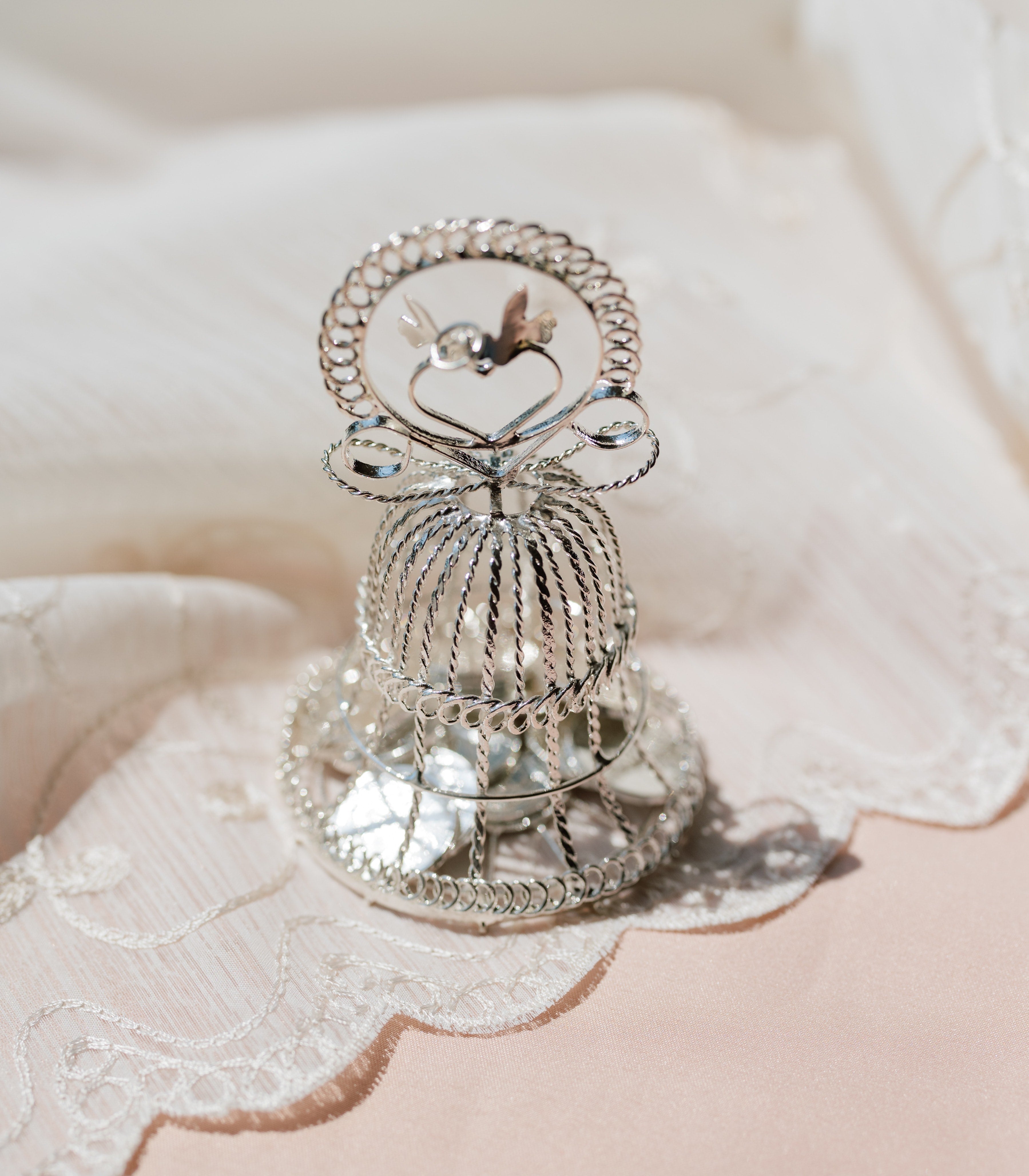 WeddingLibrary - Silver - Bell Arras