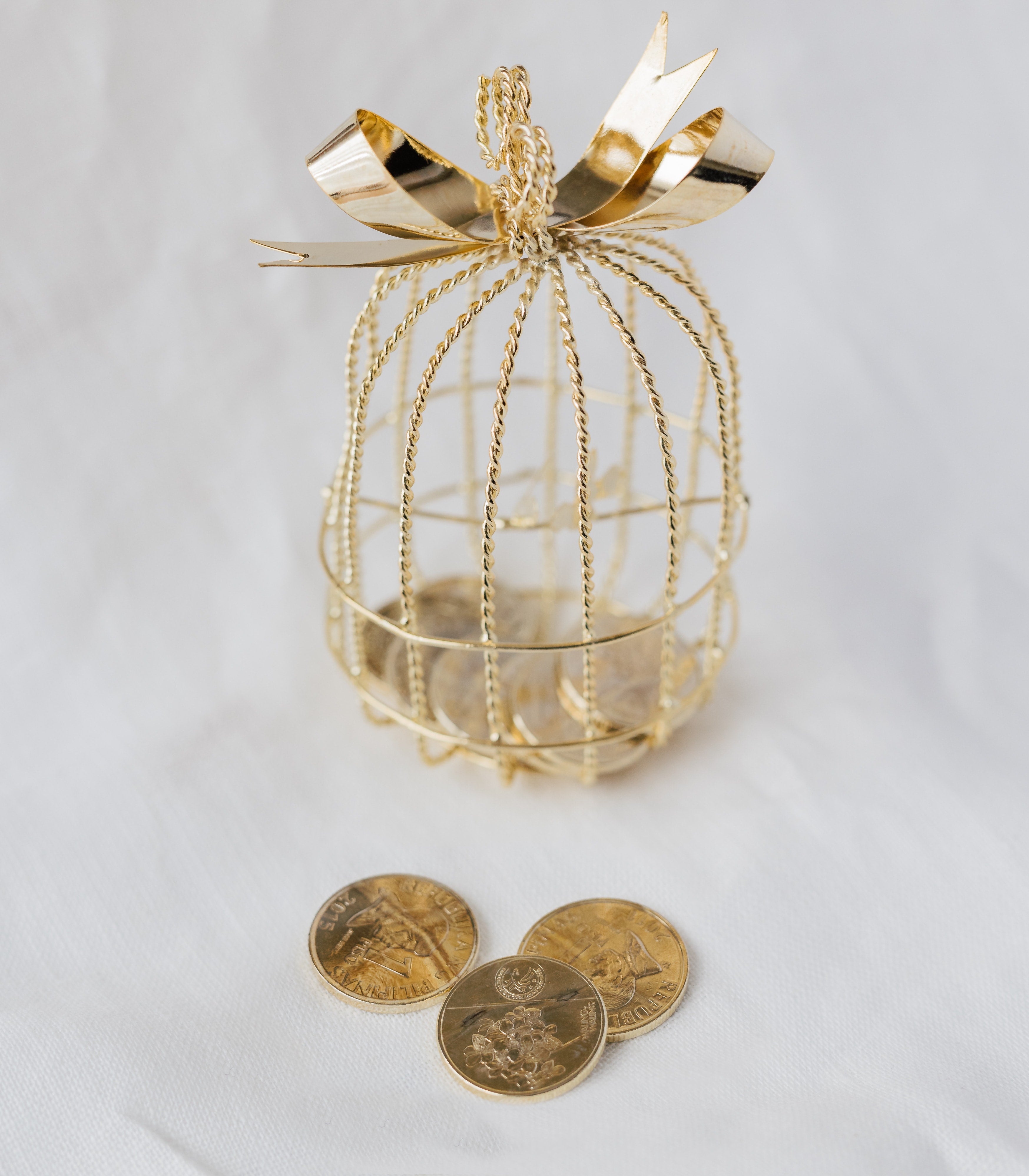 Bird Arras Unity Wedding Coin - Gold Large - The Wedding Library