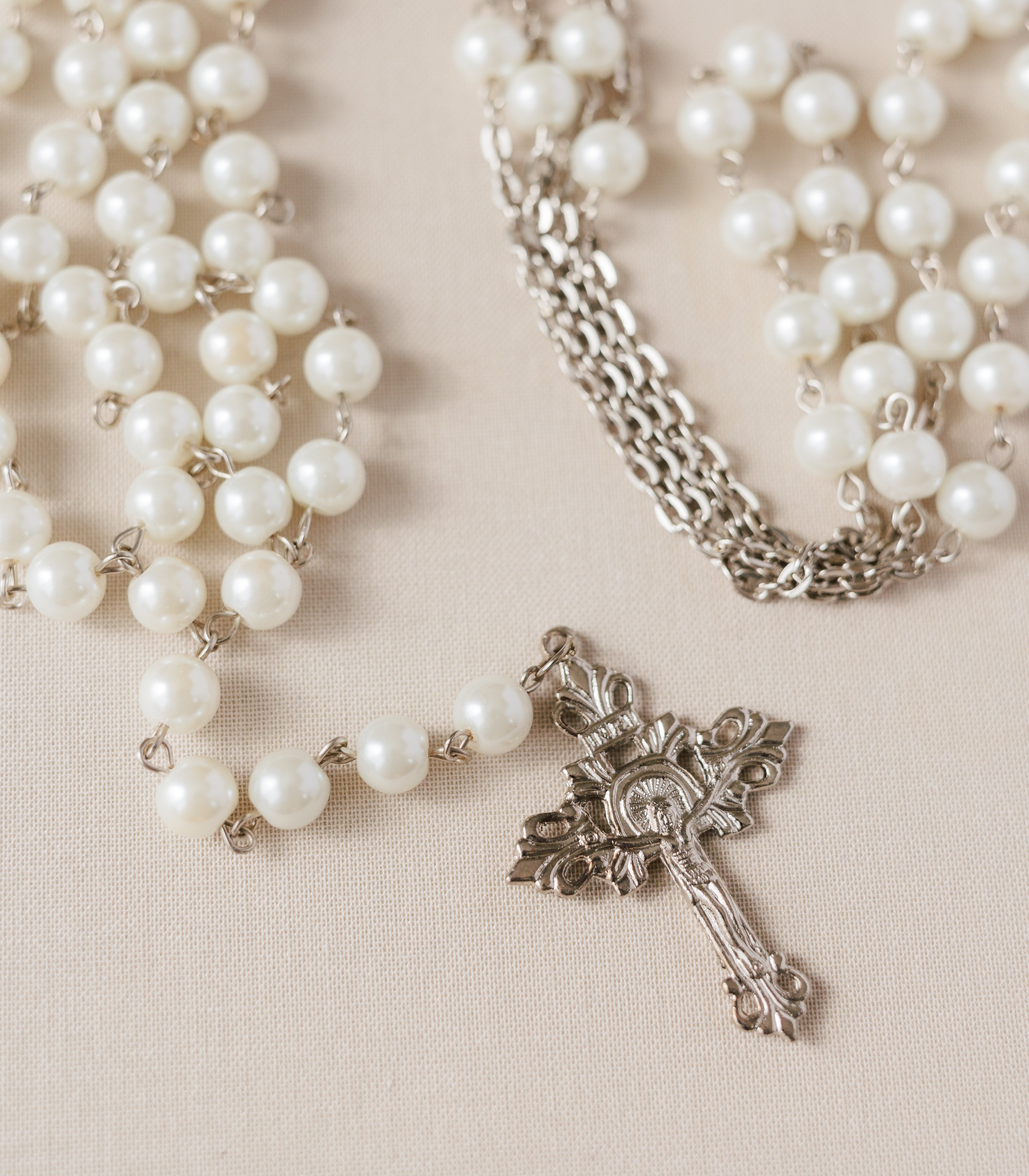 Glossy Pearl Rosary Wedding Unity Cord in  Silver - The Wedding Library
